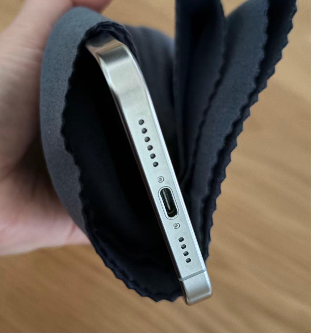 iPhone 15 ProMax 512gb ホワイト バッテリー94%