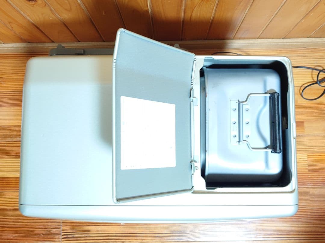 ダイニチ ブルーヒーター 石油ファンヒーター(FW- 6070LD）木造15畳