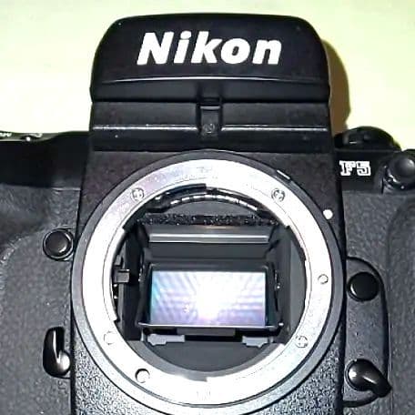 ニコン F5