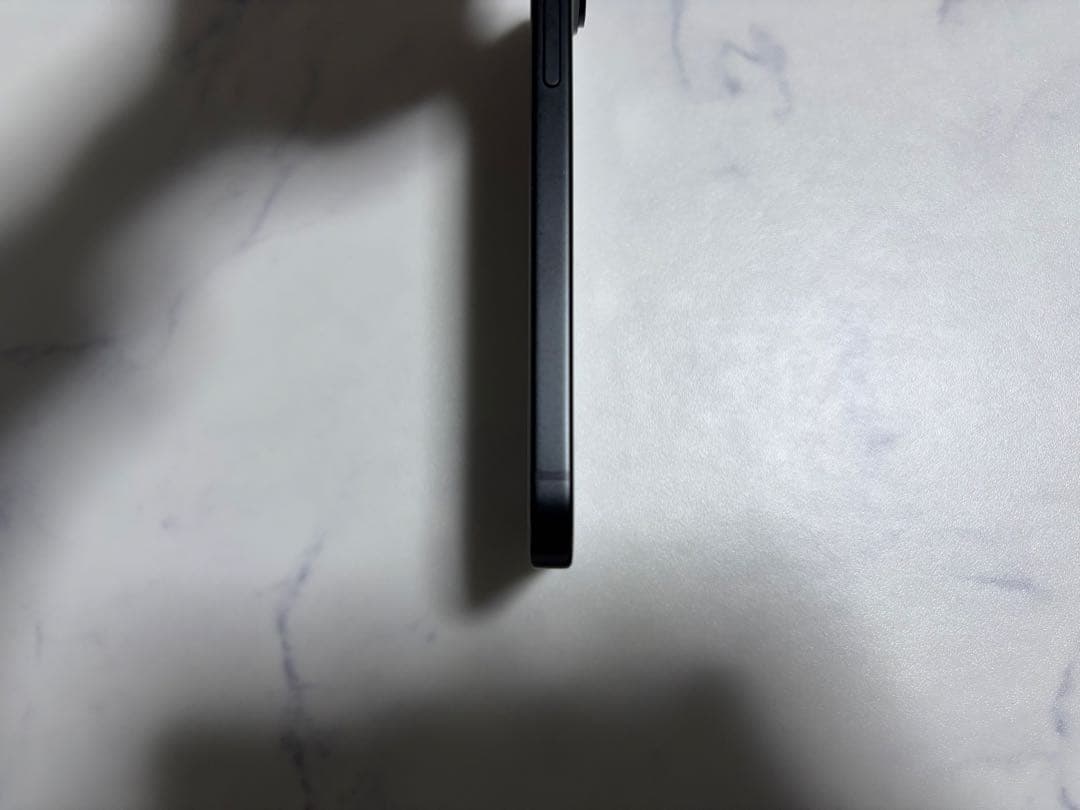 【最大容量95%】iPhone 15 256GB ブラック SIMフリー