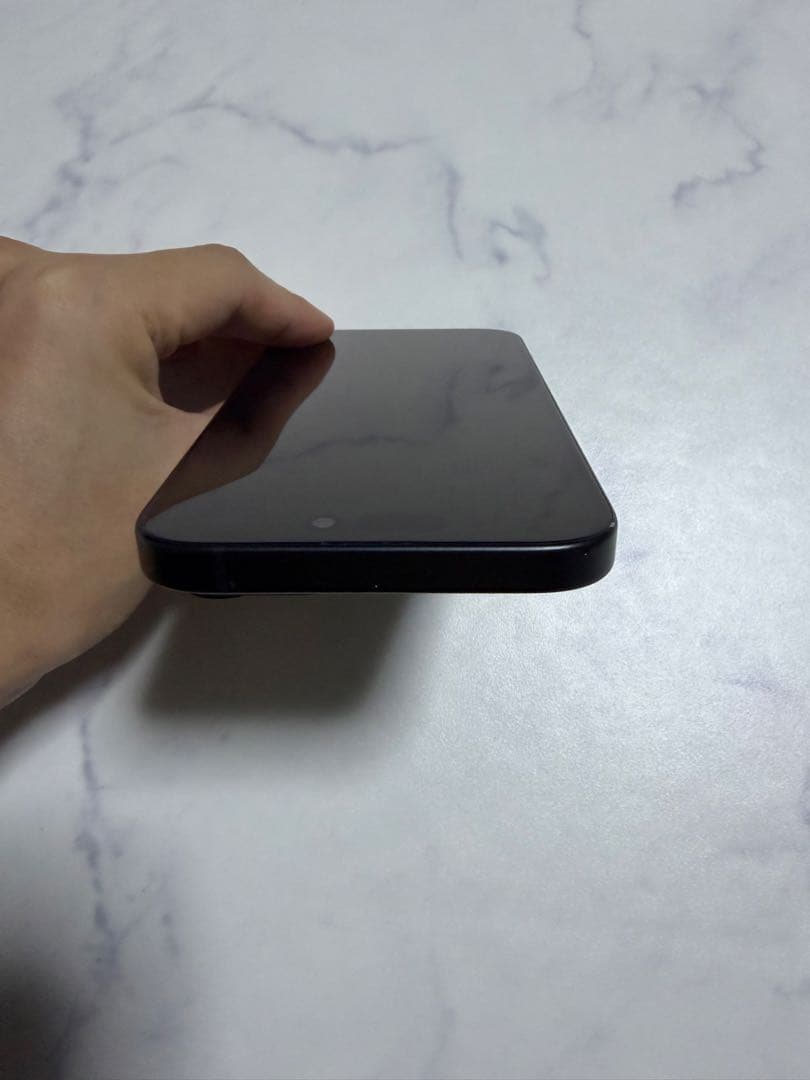 【最大容量95%】iPhone 15 256GB ブラック SIMフリー