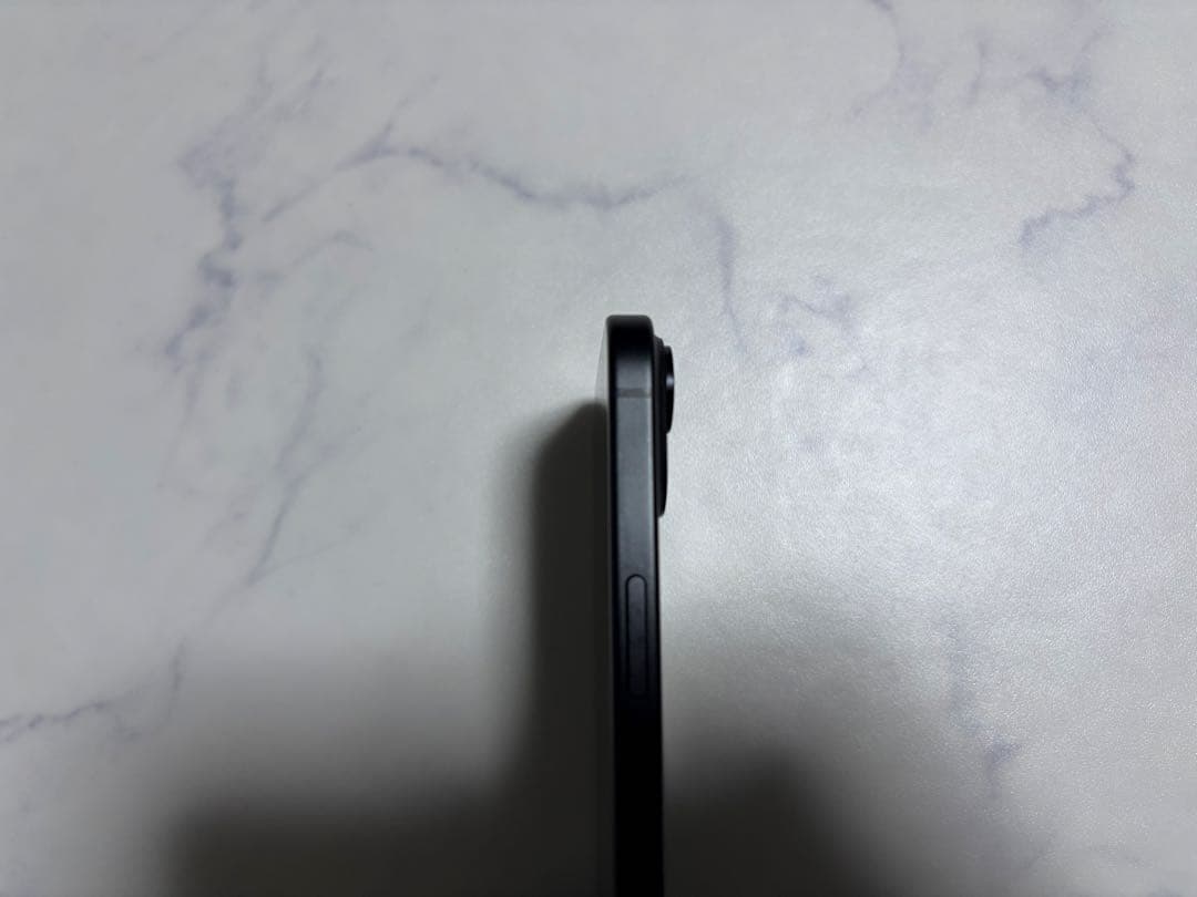 【最大容量95%】iPhone 15 256GB ブラック SIMフリー