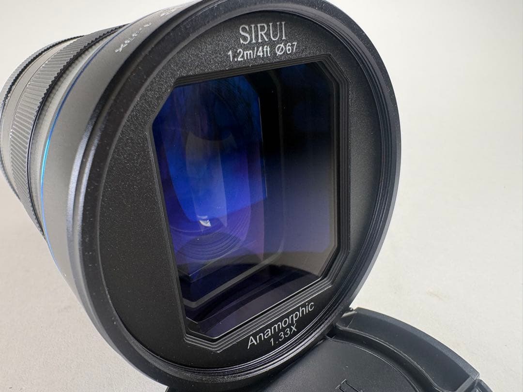 SIRUI Anamorphic1.33x 75mm F1.8 EF-Mマウント