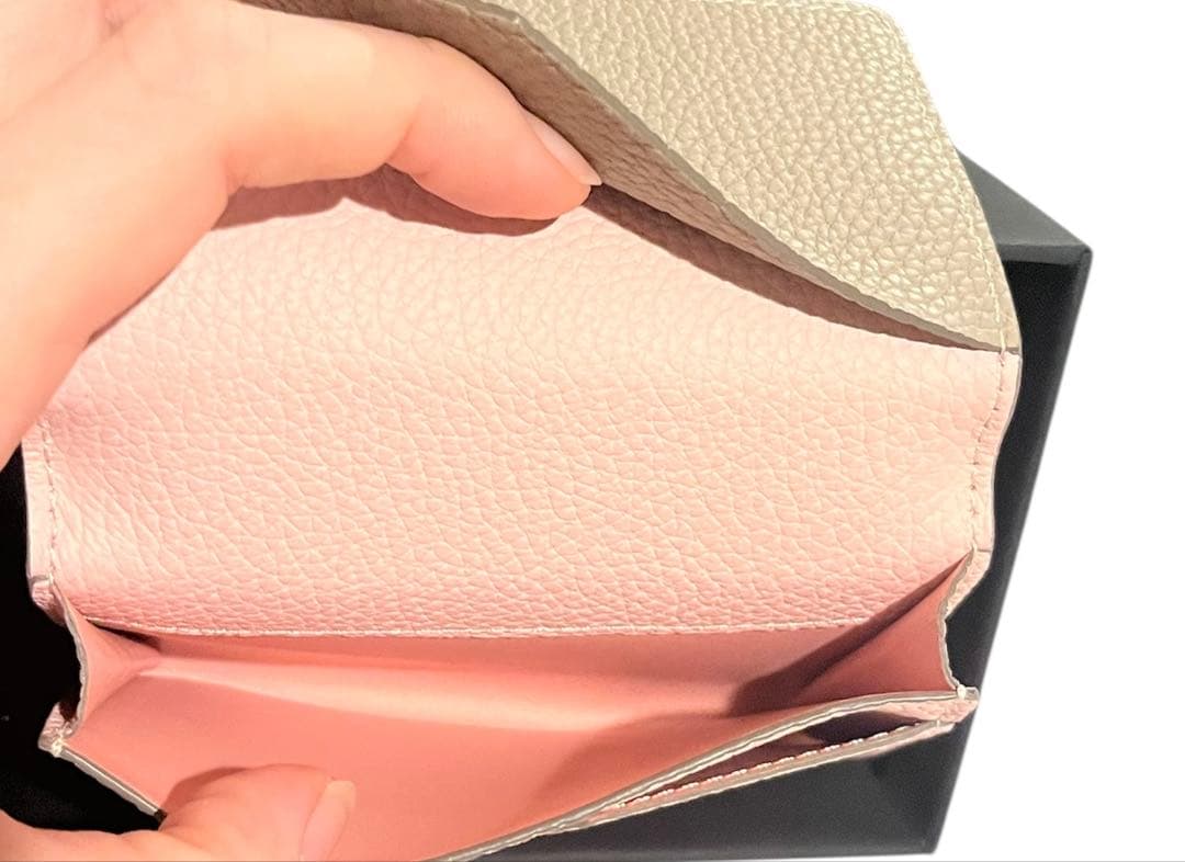 美品　ボナべンチュラ　カードケース　レザー　名刺　ピンク　トープ　グレージュ