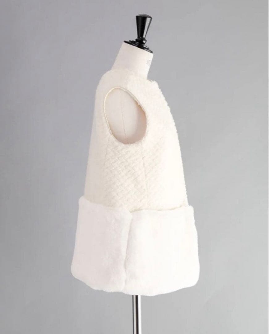 新品未使用・タグ付きエムドットem. 2way fur gilet ファーベスト