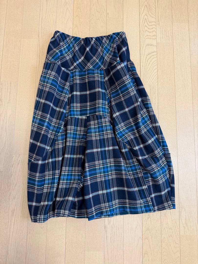 美品クレッシェントデュオ　ネイビー チェック柄 ガウチョパンツ