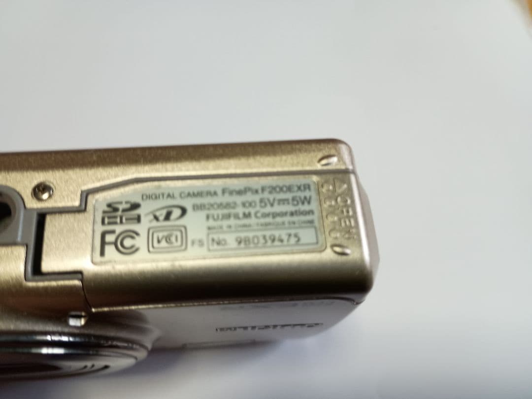 合馬公式アカウント1★FinePIX★F200EXR★シルバー