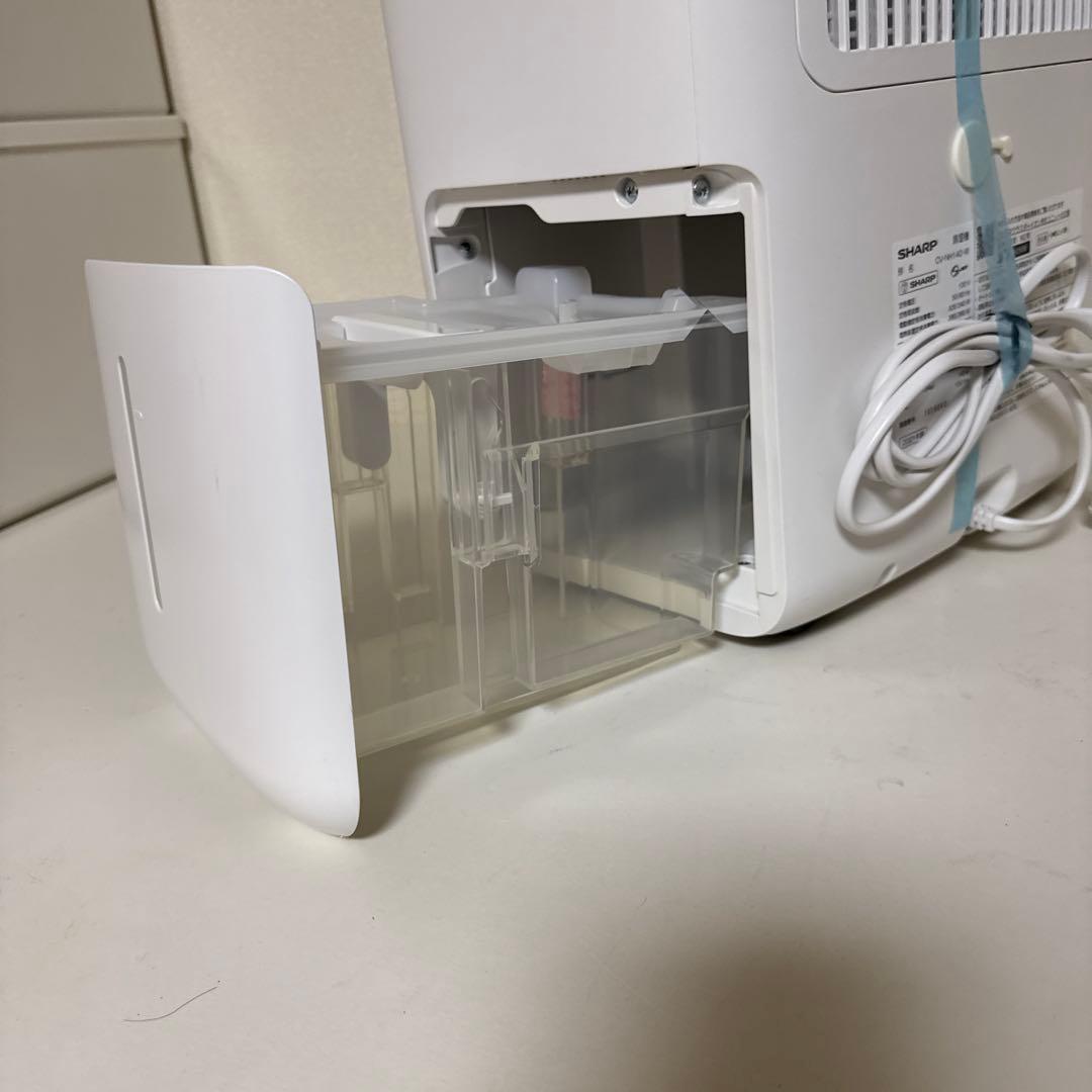 美品　SHARP ハイブリット式 衣類乾燥除湿器 CV-NH140