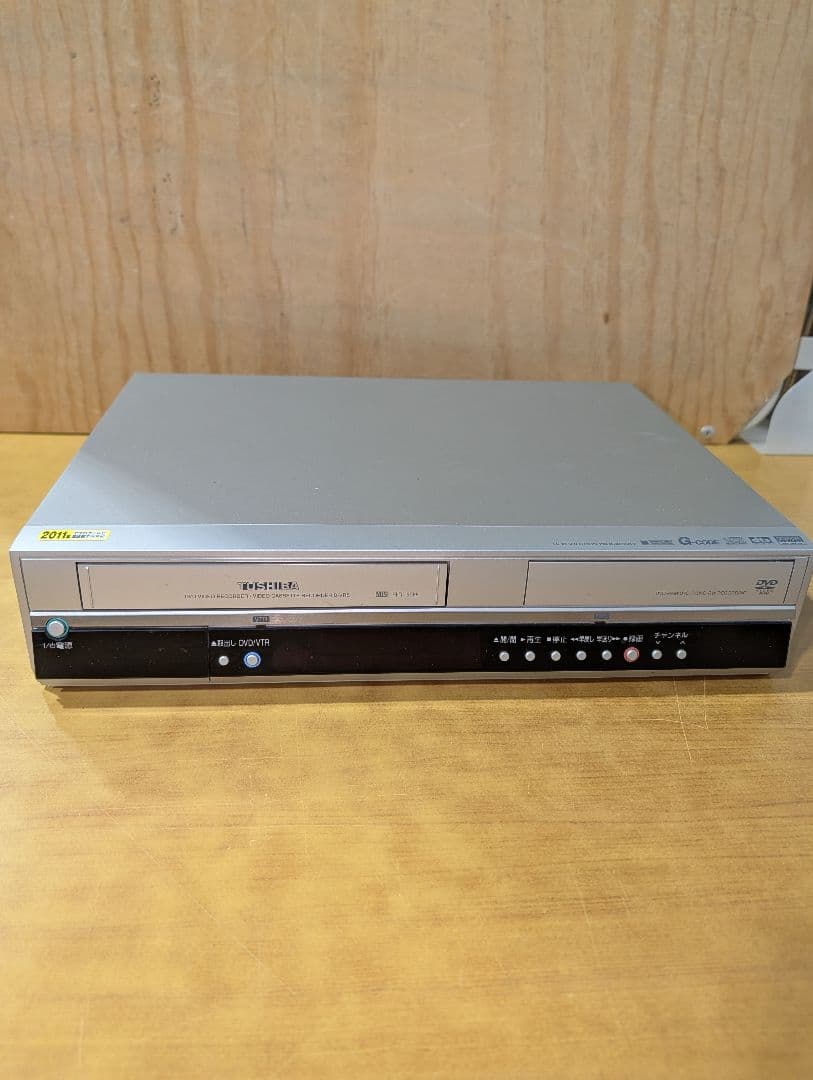 【動作品】東芝 一体型DVDビデオプレーヤー VHSビデオデッキ D-VR5