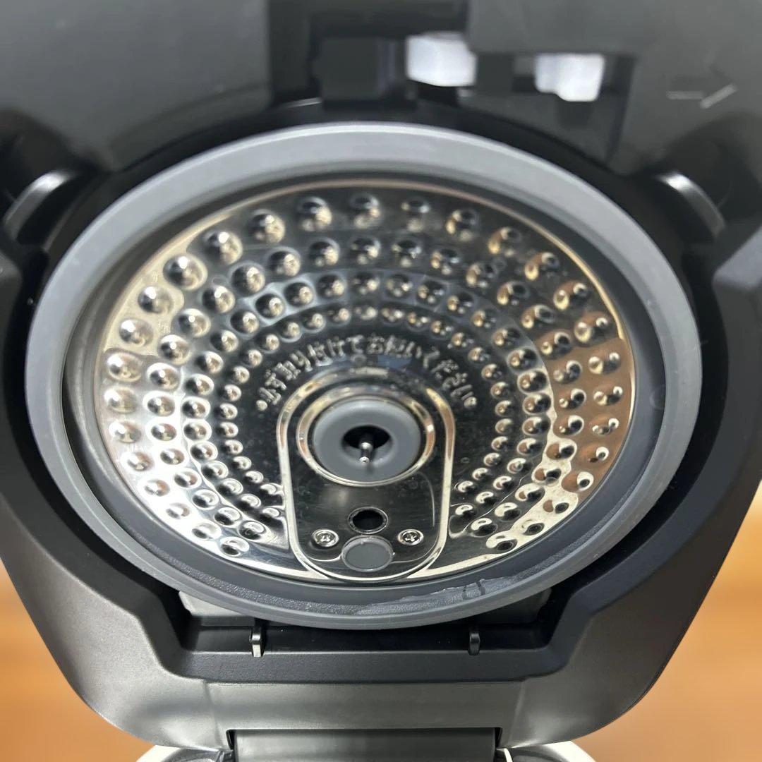 美品2023年製SHARP IH炊飯器 3合焚きKS-HF06B