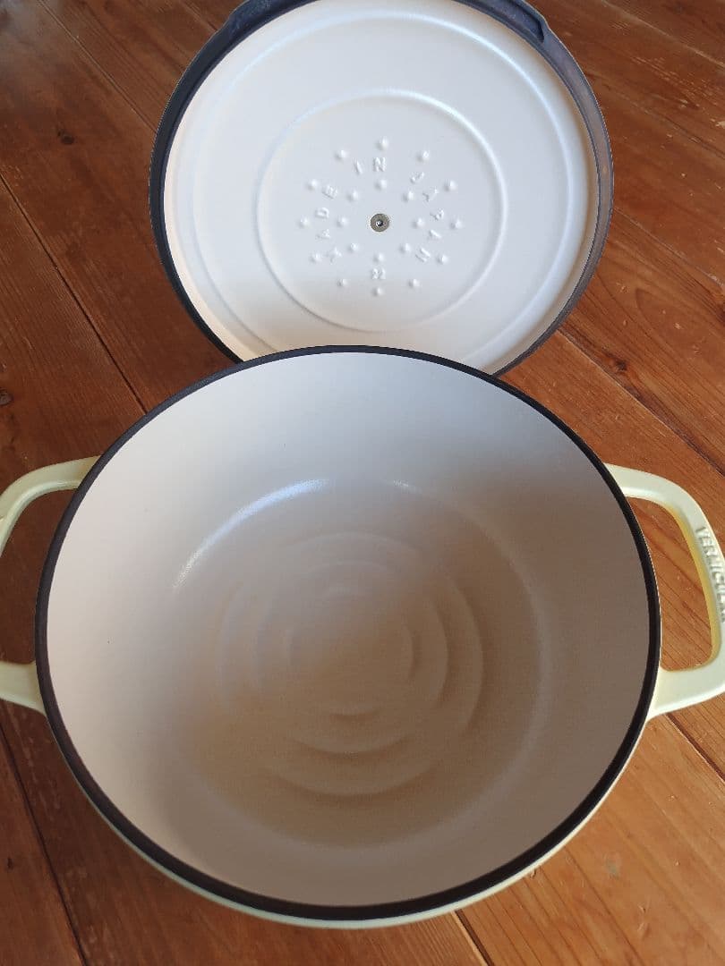 バーミキュラオーブンポット2 22cm　美品