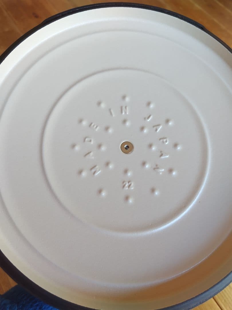 バーミキュラオーブンポット2 22cm　美品