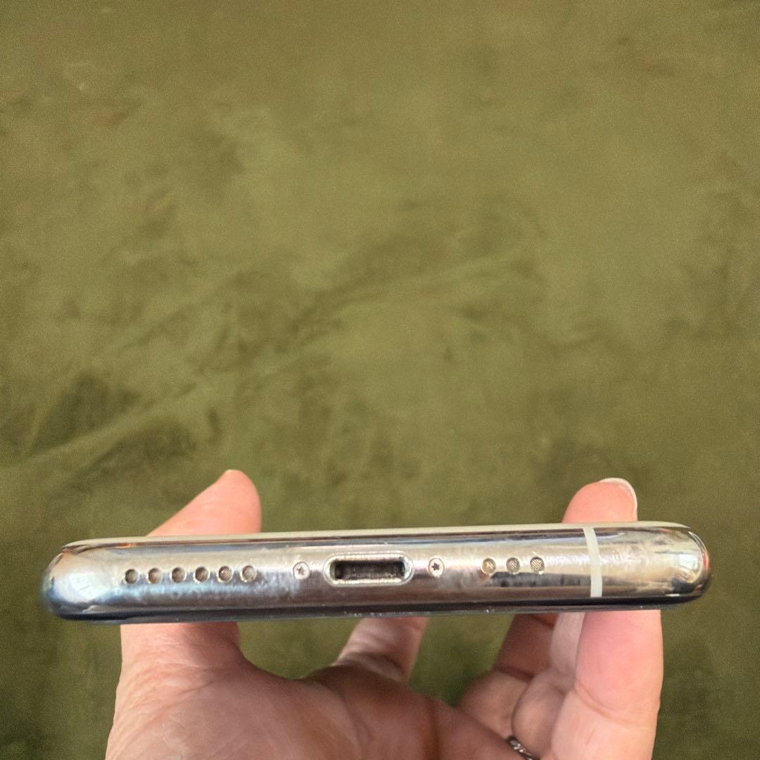 Apple iPhone 11 Pro シルバー 256GB