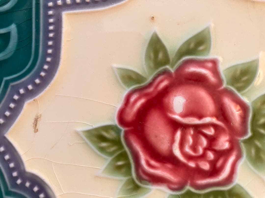 【マジョリカタイル】バラの花柄タイル　ターコイズグリーン　日本製アンティーク