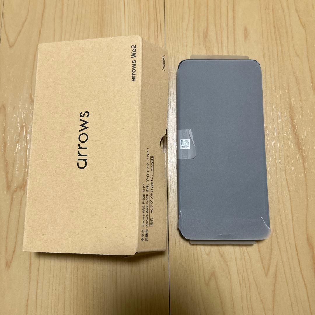 【ほぼ未使用】arrows We2 F 52E ネイビーグリーン