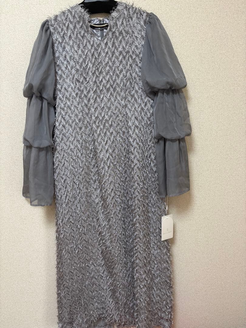 新品　ドリードール　niana デザインスリーブシャギードレス 結婚式　2次会