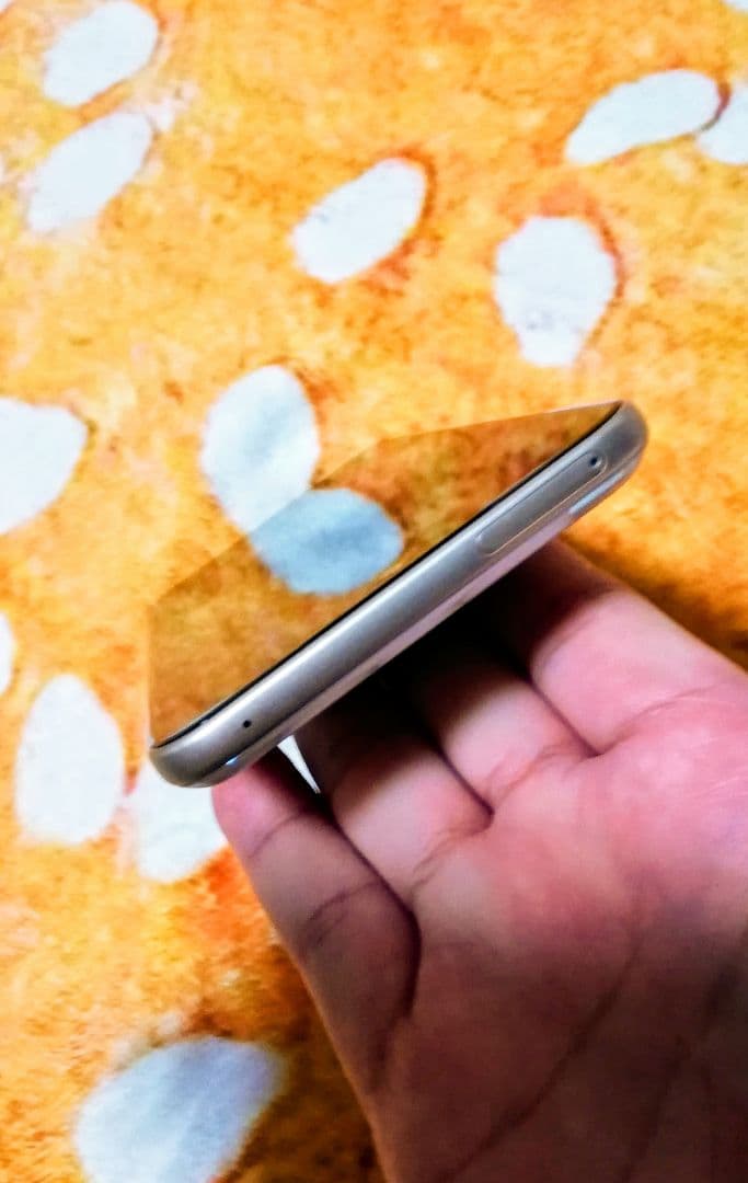 LG V60 ThinQ 5G L-51A 超美品