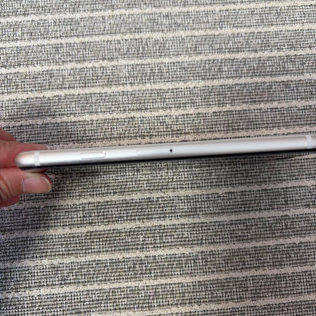 SIMフリー Apple iPhone SE (第3世代)64GB