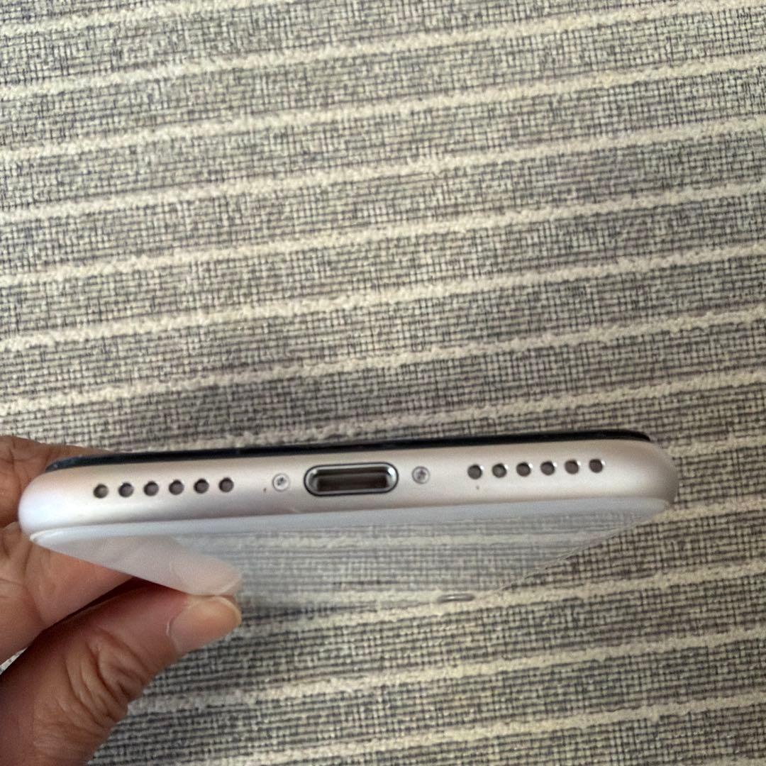 SIMフリー Apple iPhone SE (第3世代)64GB