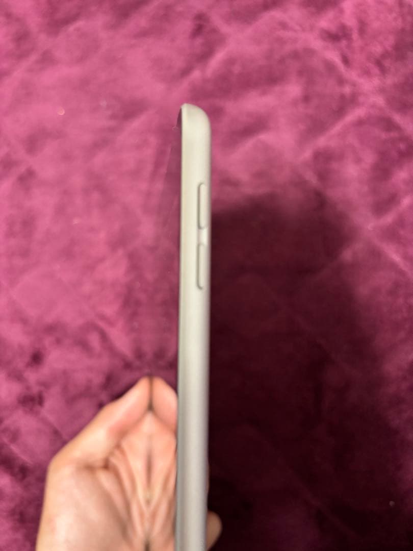 Apple iPad 第9世代　64GB