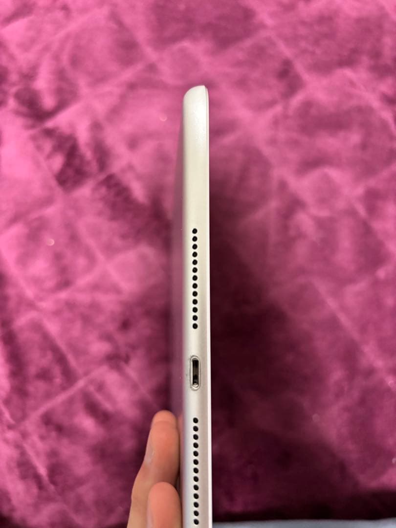 Apple iPad 第9世代　64GB