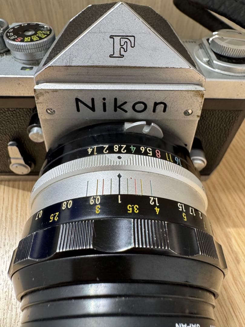 Nikon F 一眼レフカメラキャップ付き