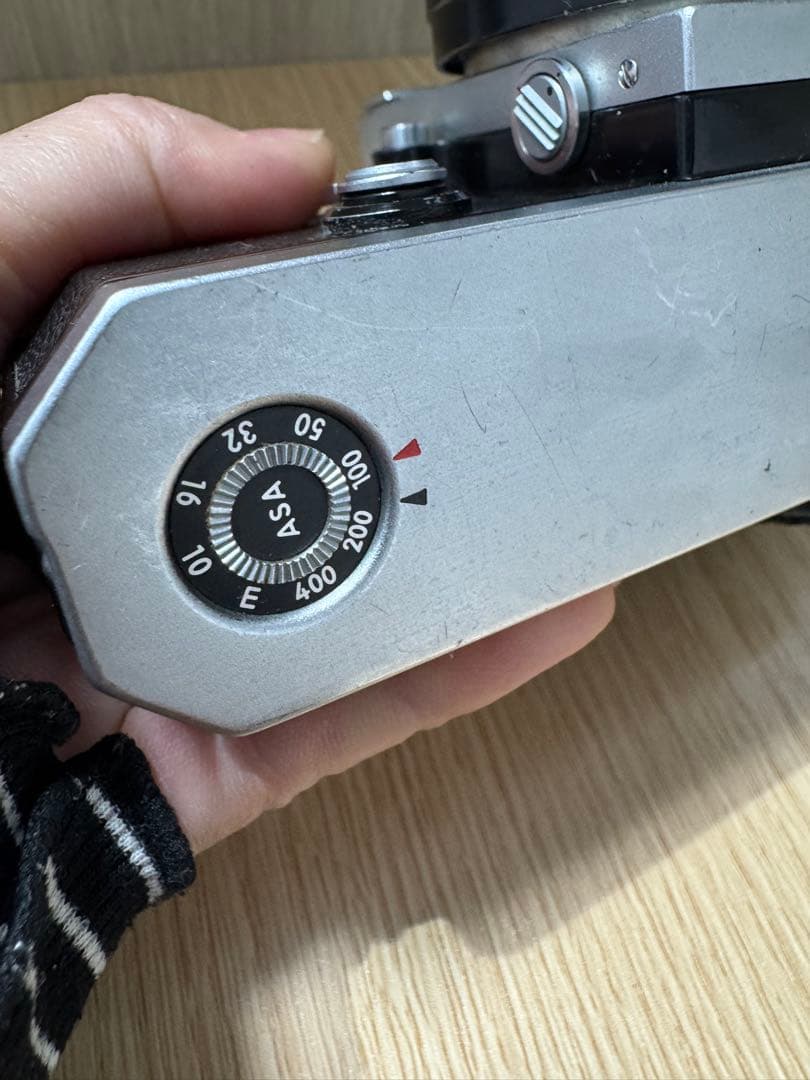 Nikon F 一眼レフカメラキャップ付き