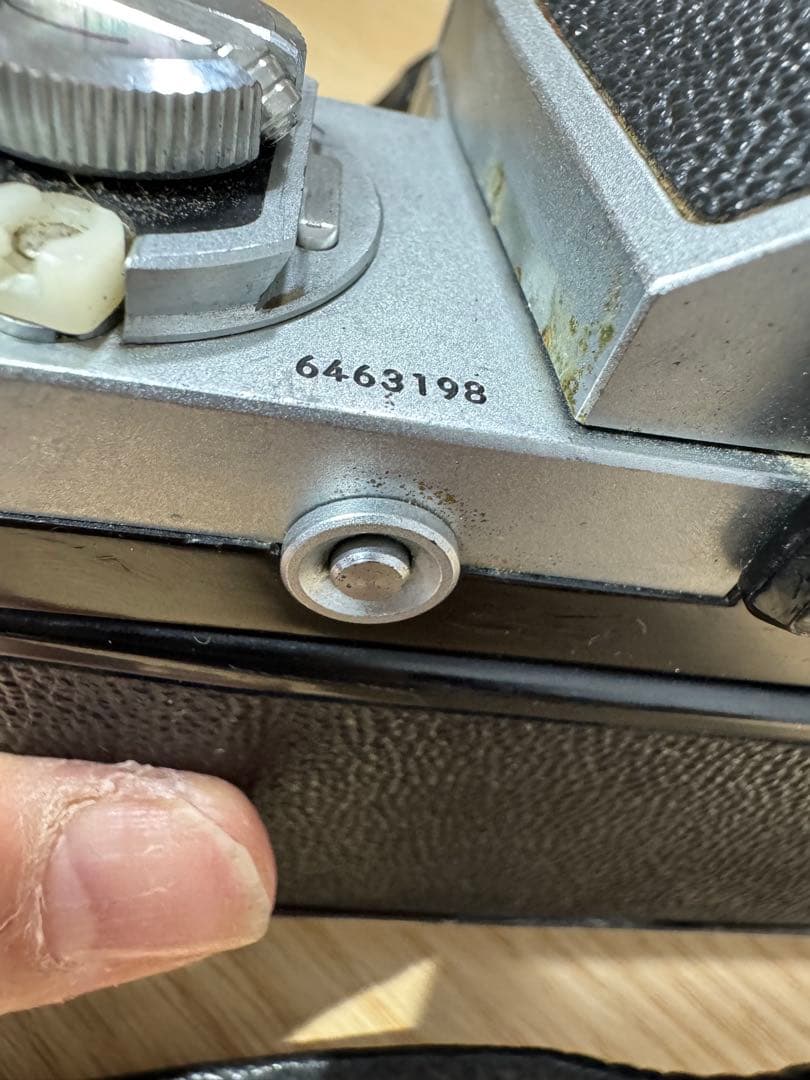 Nikon F 一眼レフカメラキャップ付き