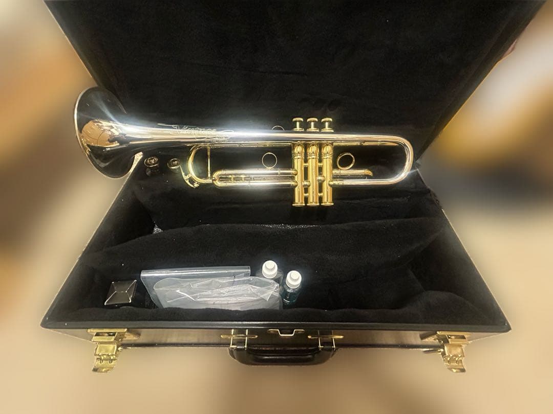 C.G. Conn Vintage One トランペットツートーン仕上げ