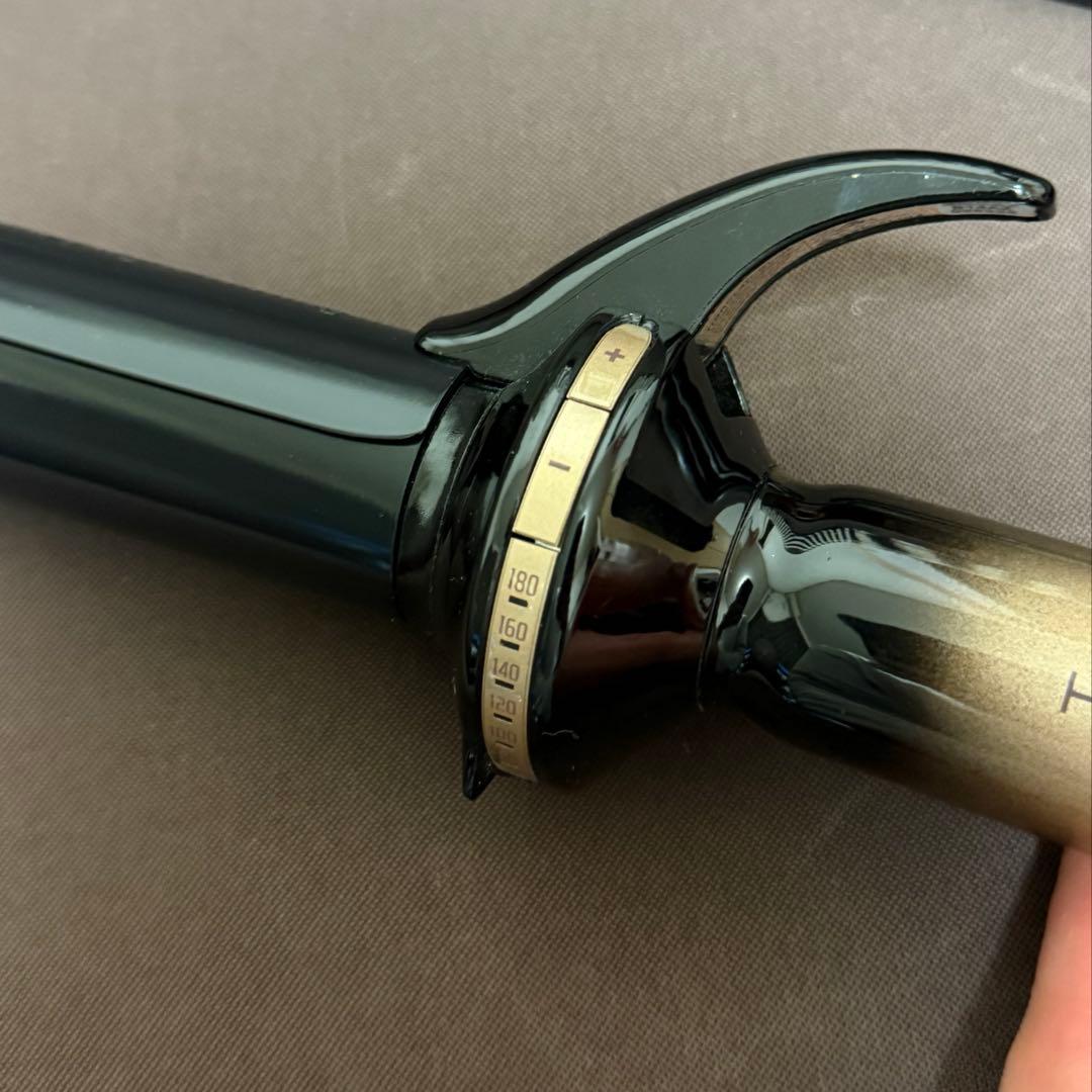 【美品】ヘアビューロン 4D 34ミリ　コテ