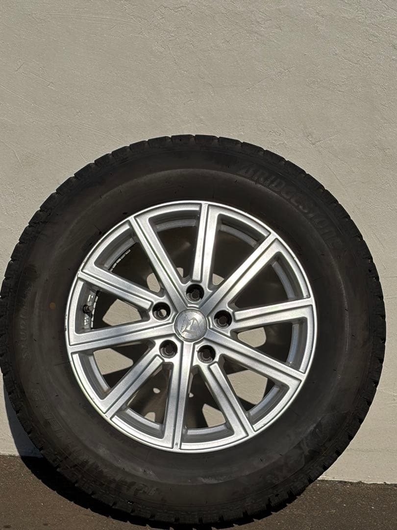 アルファードに使用スタッドレスタイヤセット