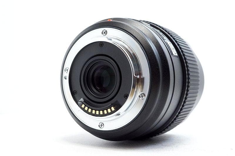 魚眼レンズ　オリンパス ZUIKO DIGITAL 8mm F3.5 ED