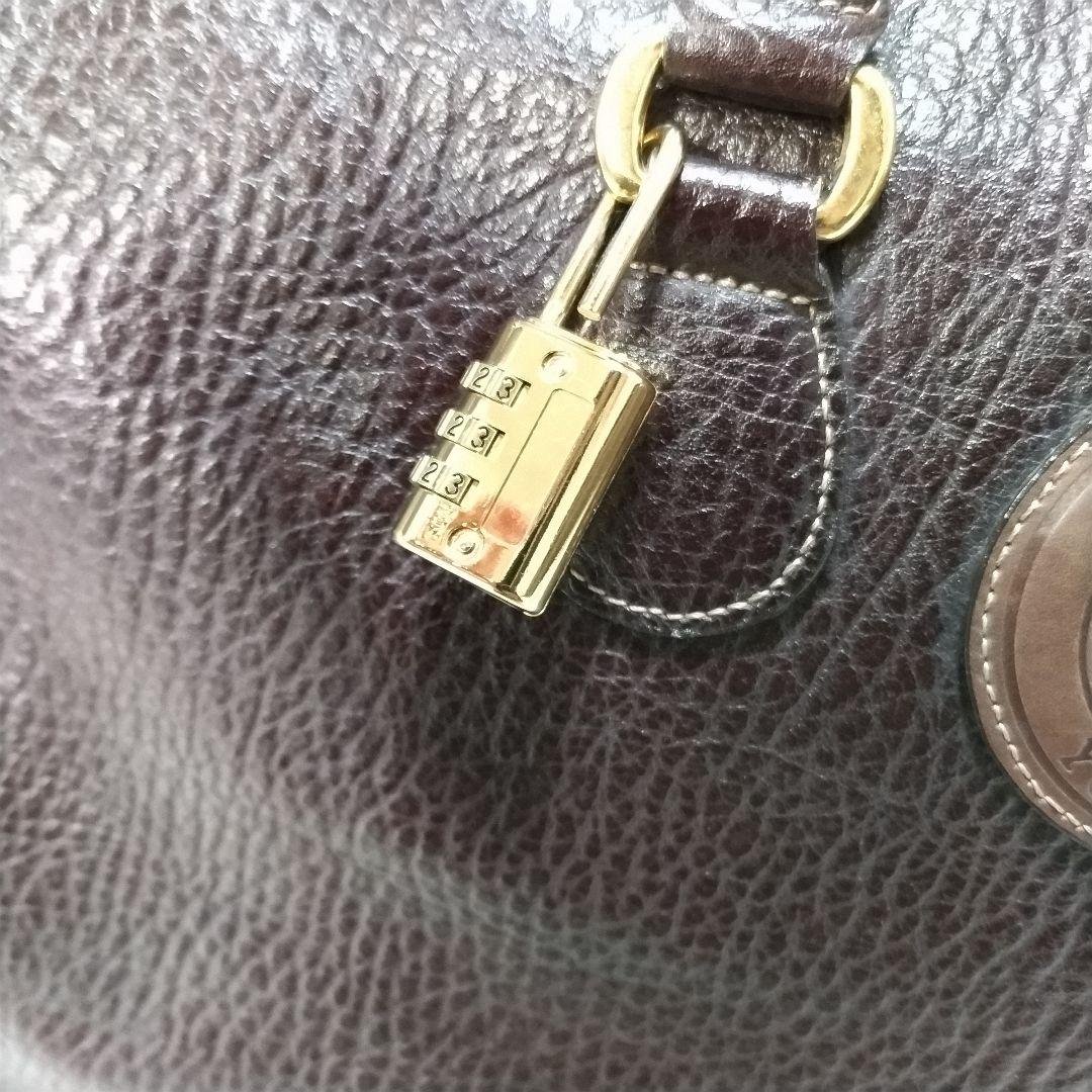 キタムラ　レザーボストンバッグ　南京錠　大容量　旅行　シボ革　ショルダーバッグ