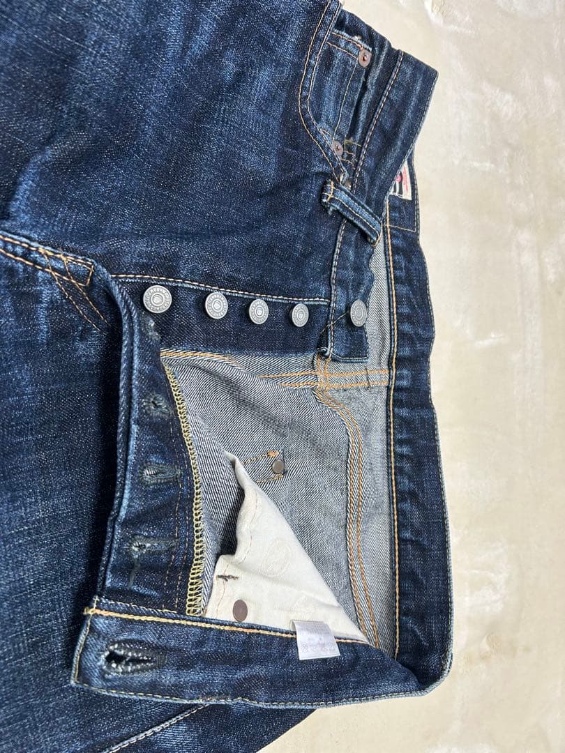 桃太郎ジーンズMOMOTAROJEANS 出陣レーベル デニム