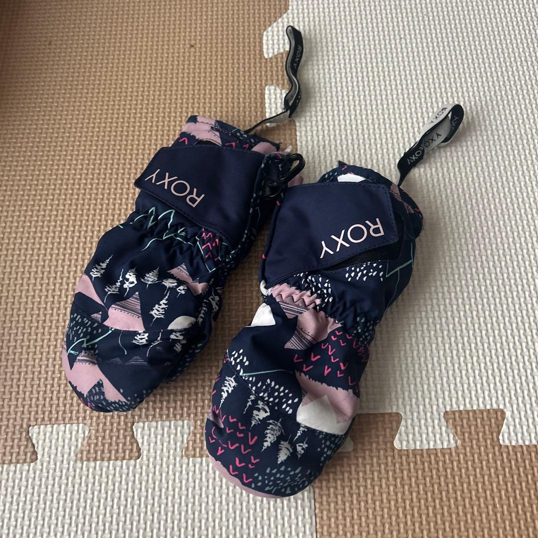 ROXY GIRL スキーウェアとグローブ120センチぐらい