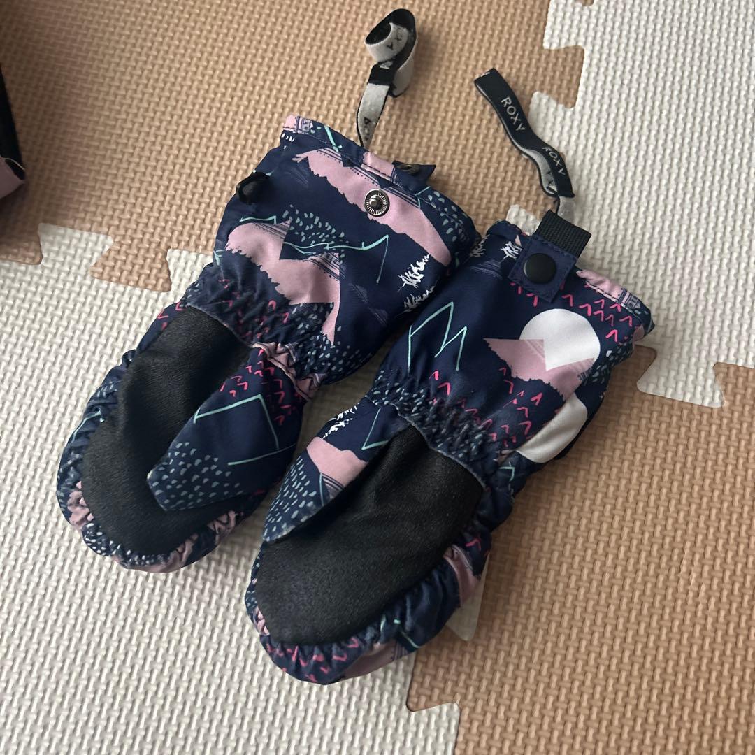 ROXY GIRL スキーウェアとグローブ120センチぐらい