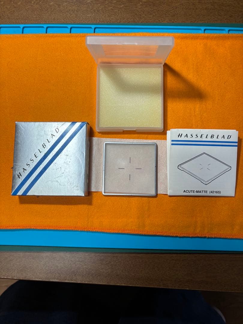 アキュートマットスクリーン 元箱ケース、取説付acute-matte 42165