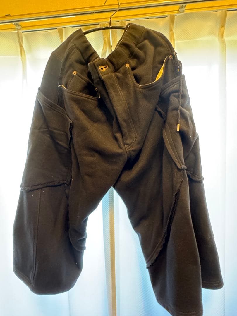 パンツ KHOKI \"Twist Cropped Pants\"