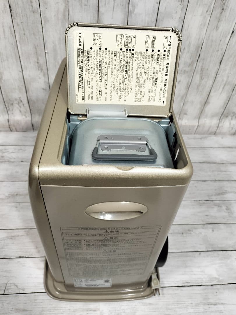 石油ファンヒーター コロナ FH-XW3211E8　新品未使用！送料込み！