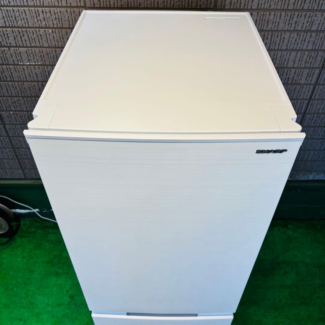 美品 22年製 179L 冷蔵庫 大きめ 単身 SHARP【地域限定配送無料】