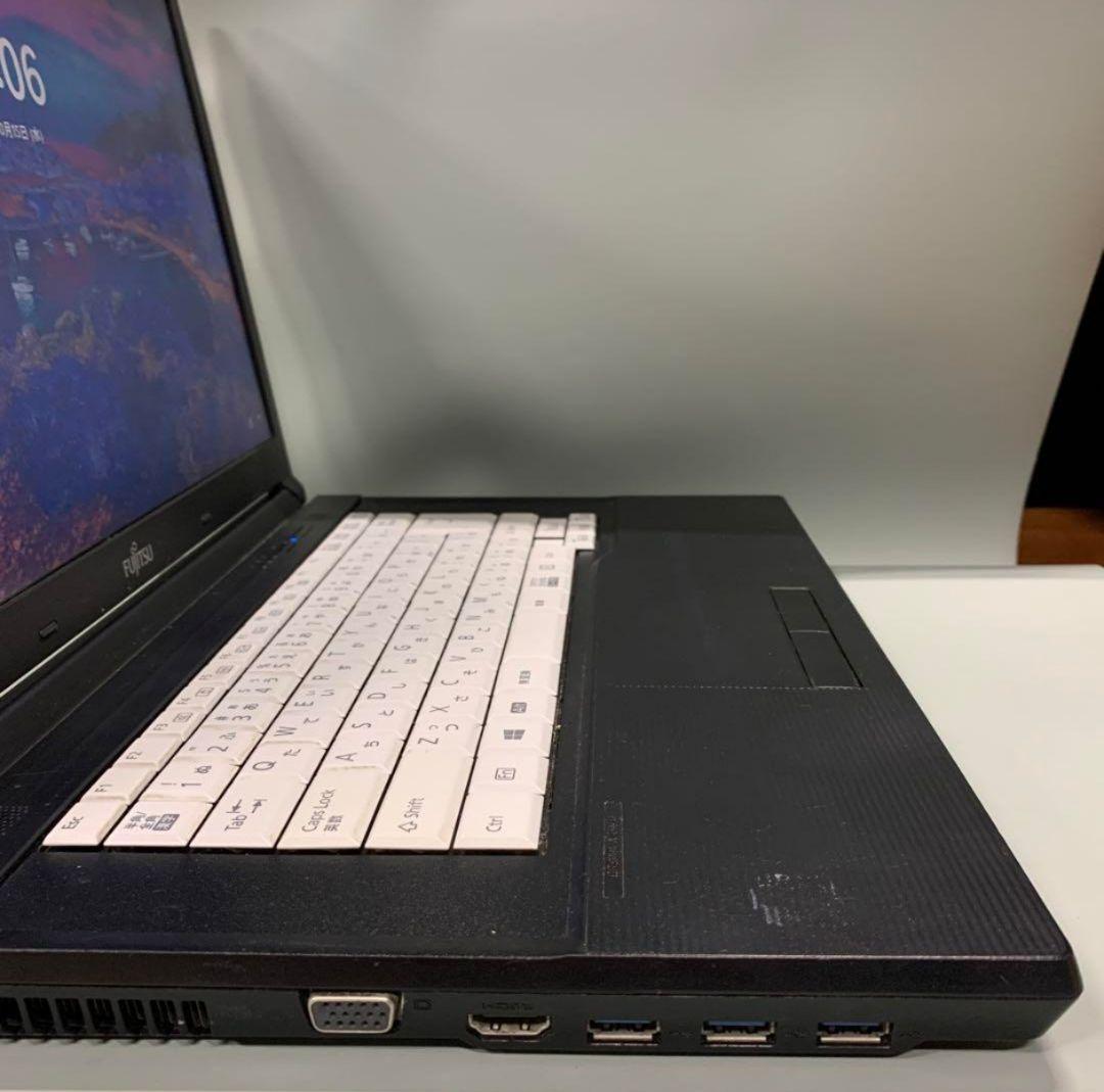 ノートパソコン DVD付き　爆速SSD搭載　 富士通　Windows11