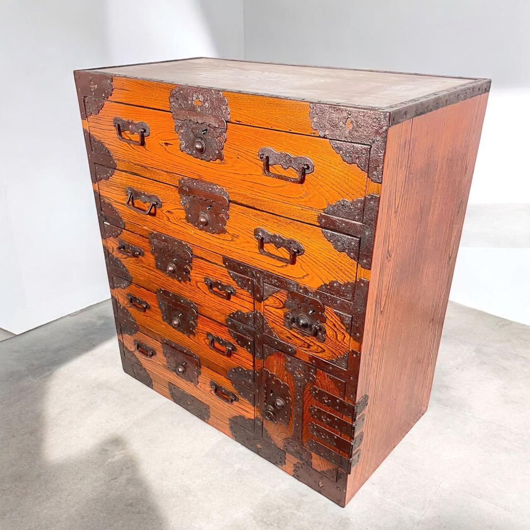 HR431 【シャビー】古い箪笥　欅　ケヤキ　和箪笥　鉄細工　昭和レトロ