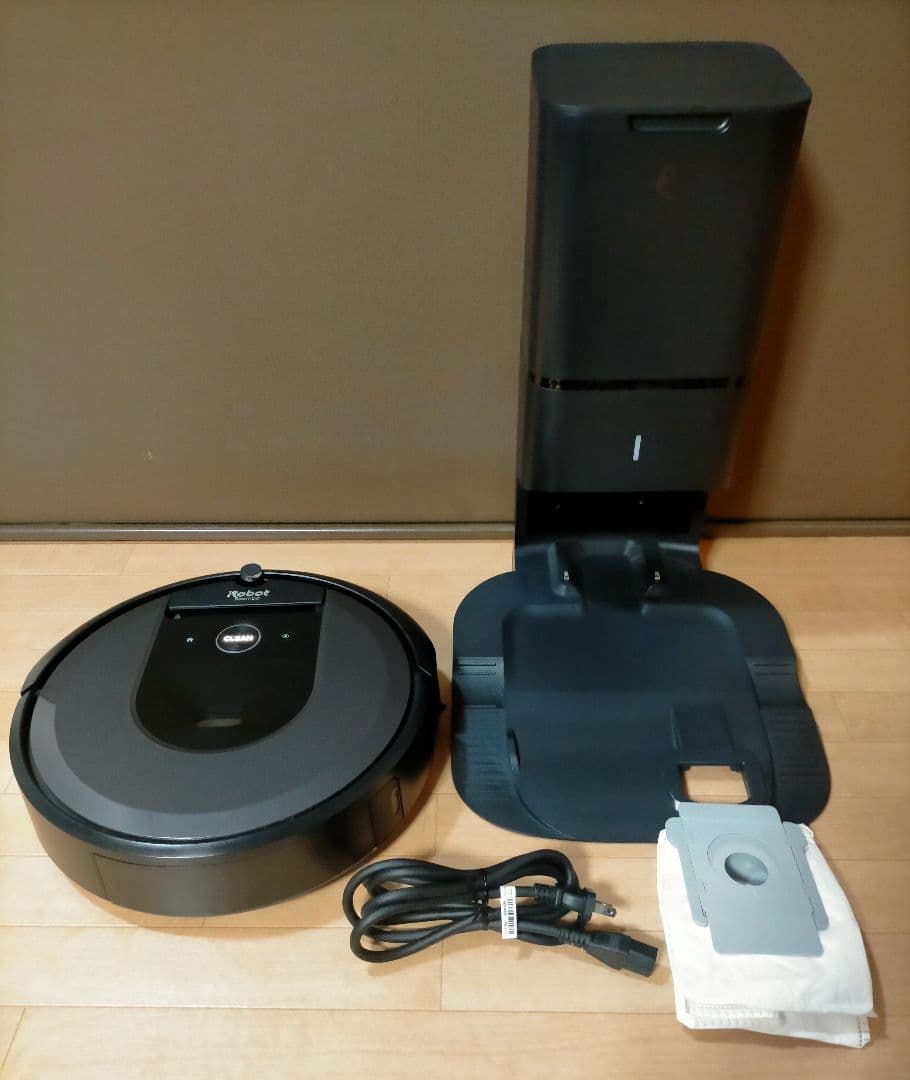 ルンバiRobotルンバi7+使用時間10時間未満【22年式】動作良好美品