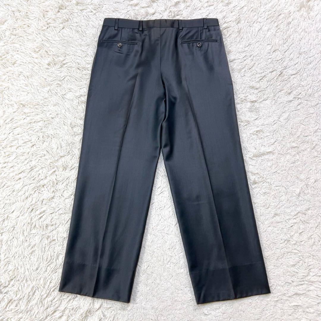 美品 アルマーニコレツォーニ ワイド スラックス 48 ダークグレー 光沢あり