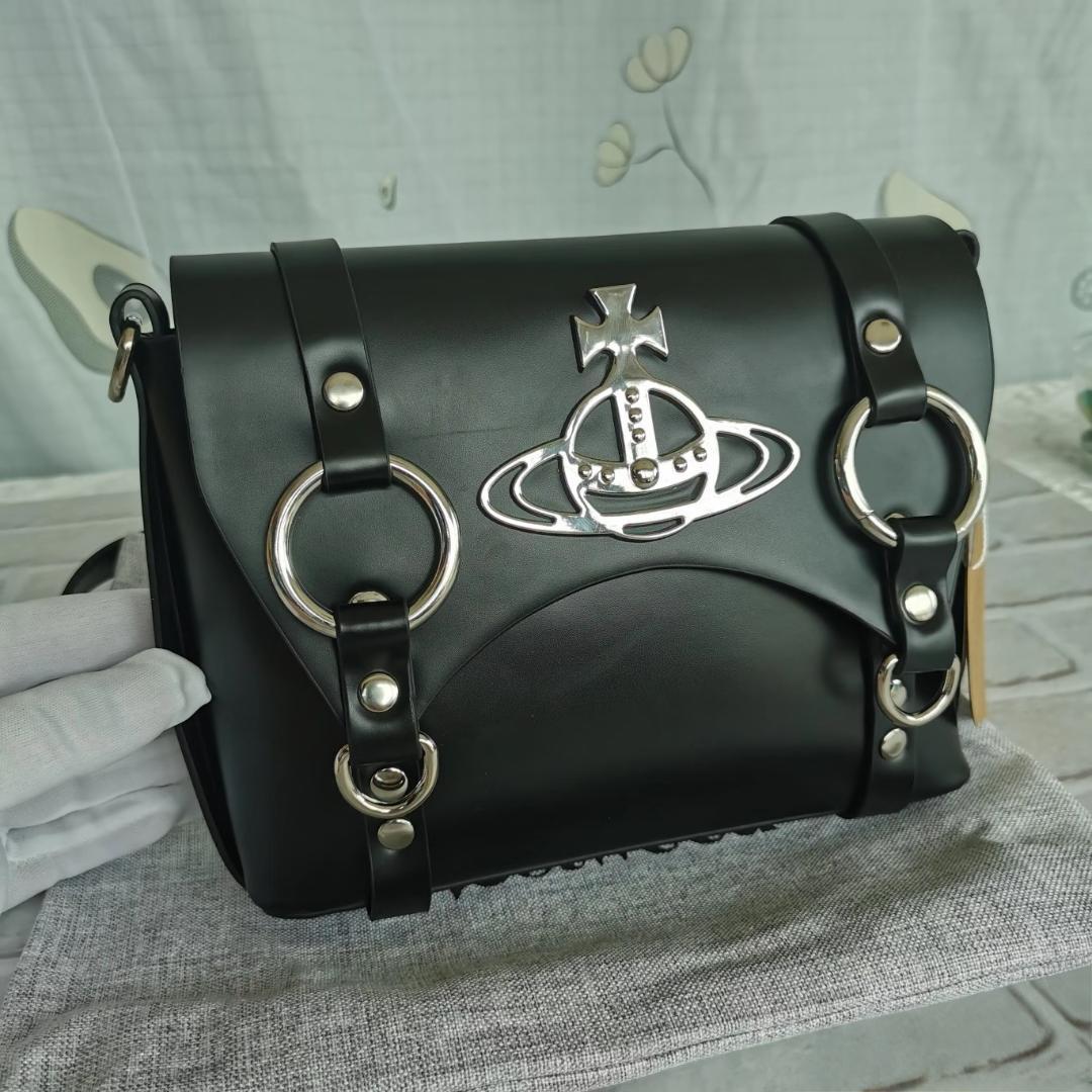 VIVIENNE WESTWOOD ショルダーバッグ