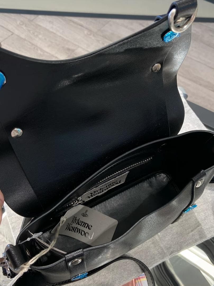 VIVIENNE WESTWOOD ショルダーバッグ