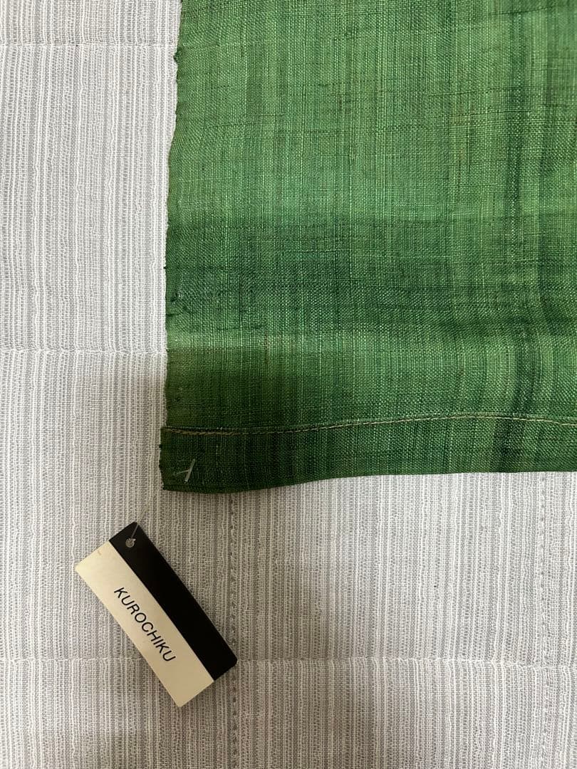 緑とベージュの格子柄の暖簾