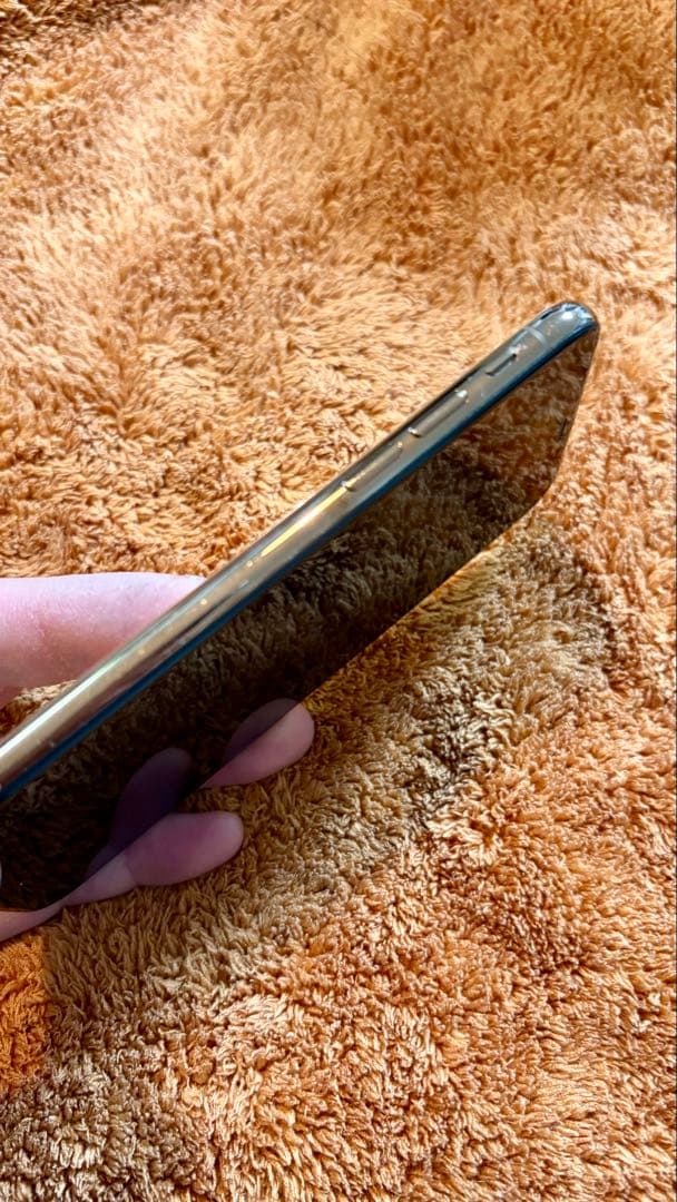 Apple iPhone XSゴールド 本体