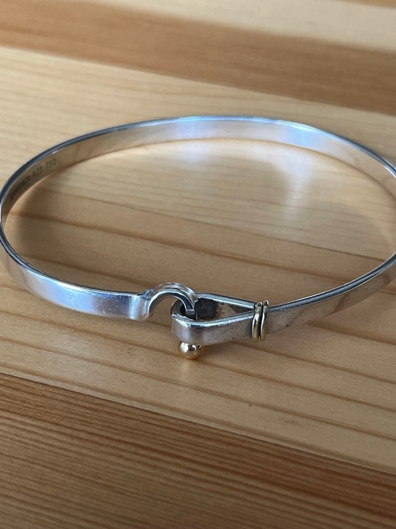 ティファニー シルバーバングル フック式留め具付き
