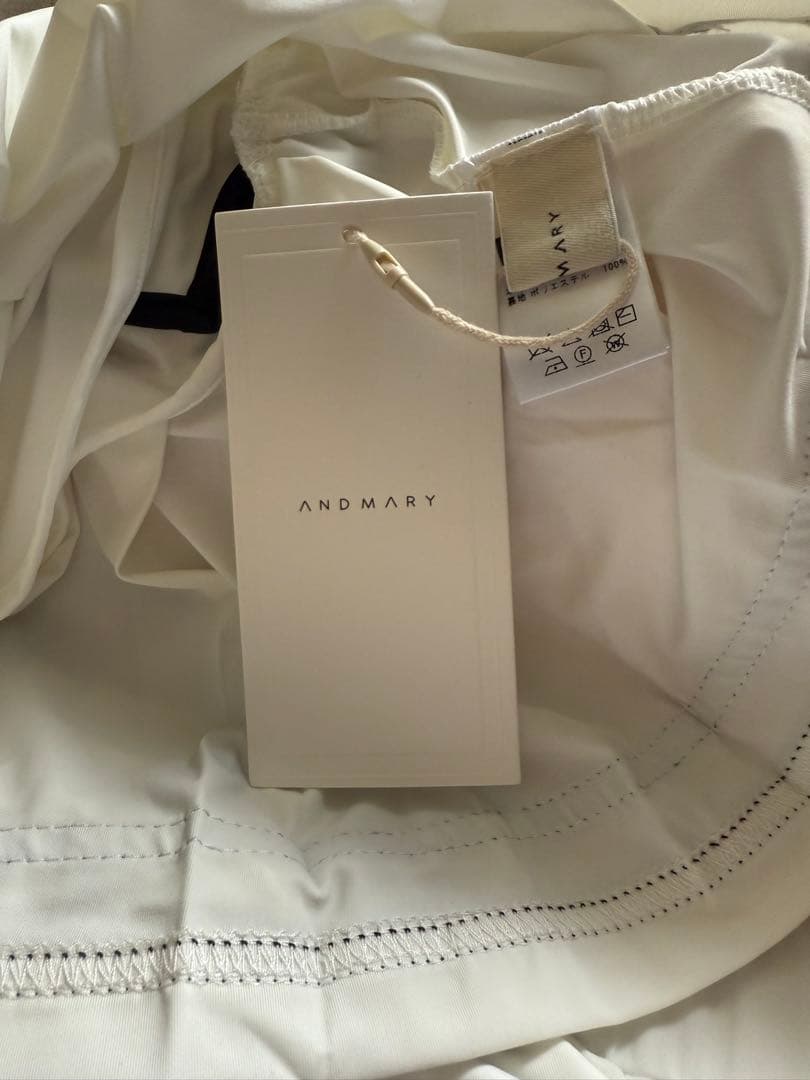 andmary coco pleats swimwear ホワイト　新品